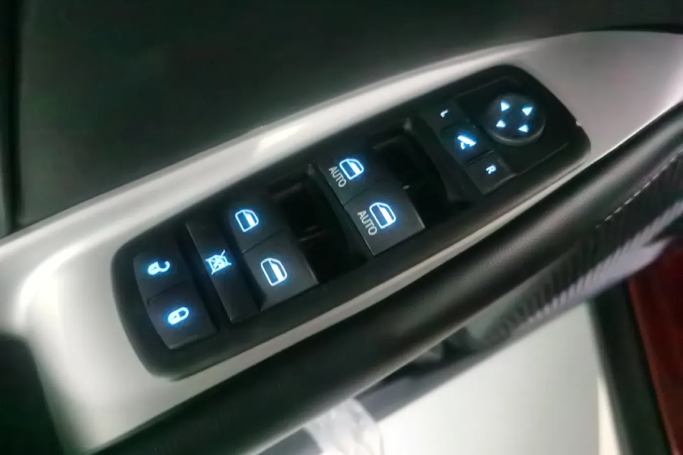 2013 Dodge JCUV 2.4L 170HP L4 6AT,autocango,china used car exporter,china ev exporter,chinese used car exporter,chinese used ev exporter