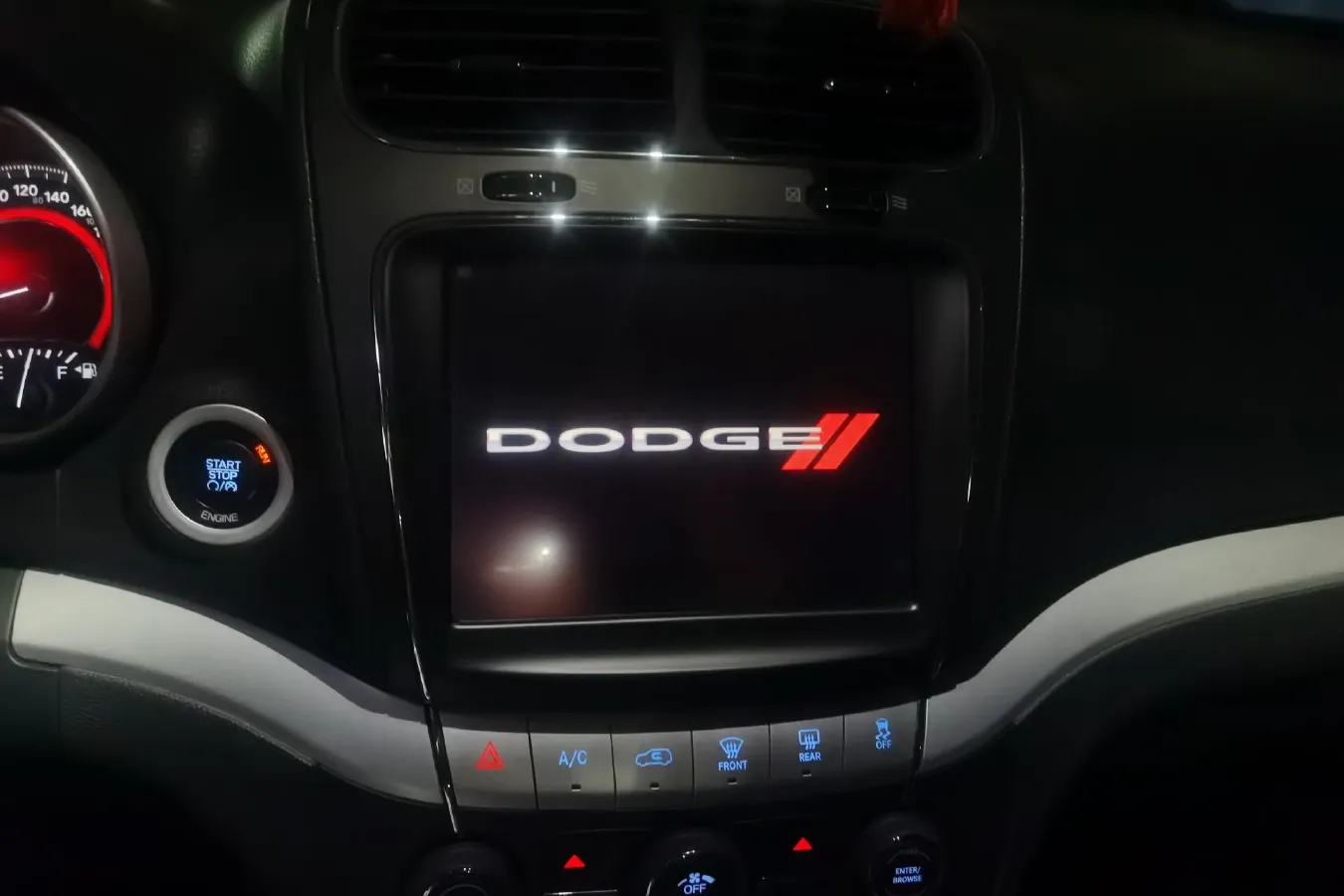 2013 Dodge JCUV 2.4L 170HP L4 6AT,autocango,china used car exporter,china ev exporter,chinese used car exporter,chinese used ev exporter