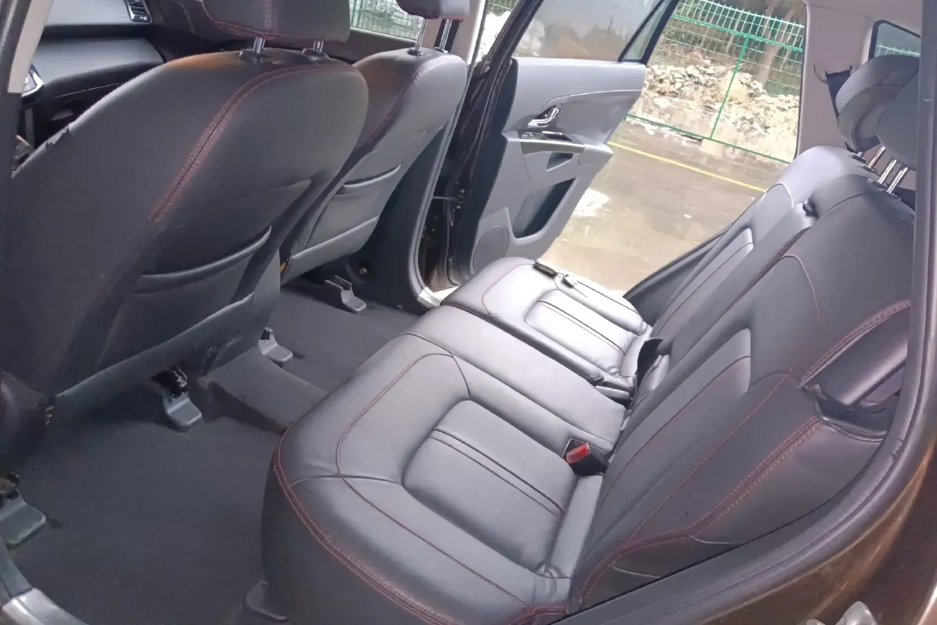 2014 Landwind X5 2.0T 190HP L4 8AT,autocango,china used car exporter,china ev exporter,chinese used car exporter,chinese used ev exporter