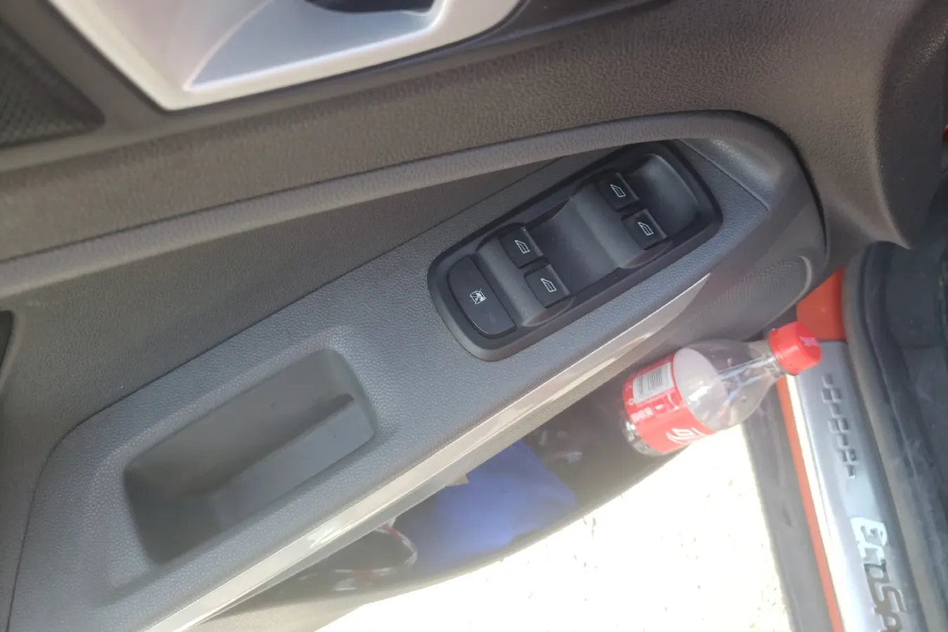 2013 Ford EcoSport 1.5L 110HP L4 6DCT,autocango,china used car exporter,china ev exporter,chinese used car exporter,chinese used ev exporter