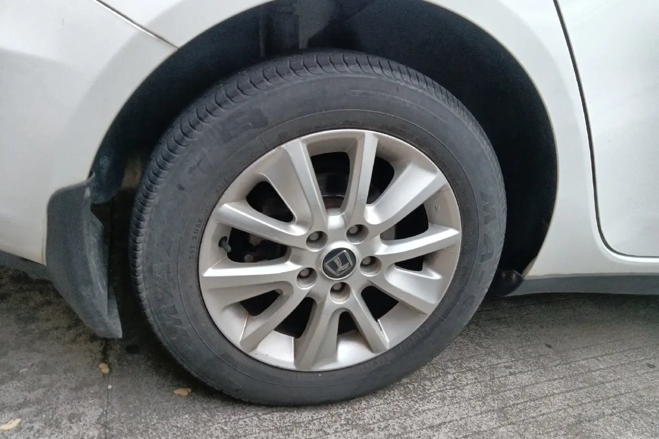 2014 Luxgen 5 1.8T 158HP L4 5AT,autocango,china used car exporter,china ev exporter,chinese used car exporter,chinese used ev exporter