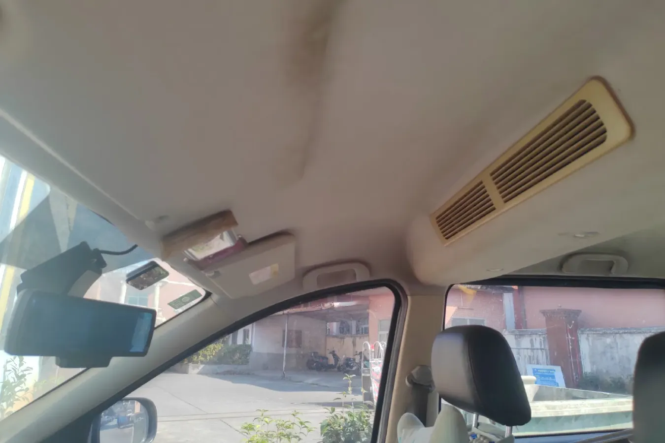 2015 BAIC Hyosow H2 1.5L 113HP L4 6AMT,autocango,china used car exporter,china ev exporter,chinese used car exporter,chinese used ev exporter