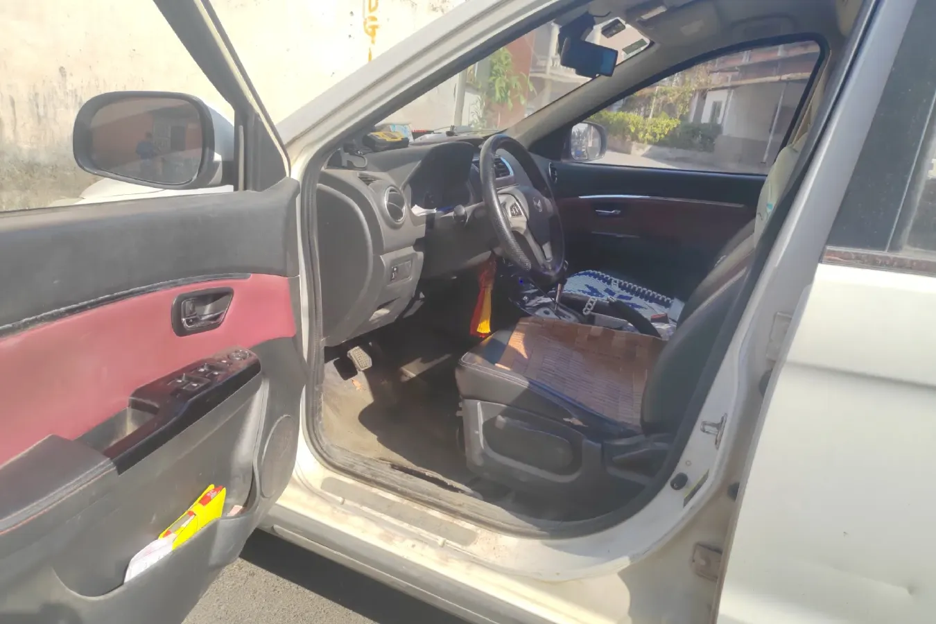 2015 BAIC Hyosow H2 1.5L 113HP L4 6AMT,autocango,china used car exporter,china ev exporter,chinese used car exporter,chinese used ev exporter