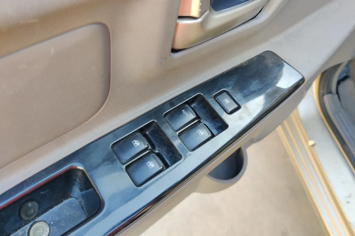 2014 BAIC WeiWang M20 1.5L 116HP L4 5MT,autocango,china used car exporter,china ev exporter,chinese used car exporter,chinese used ev exporter