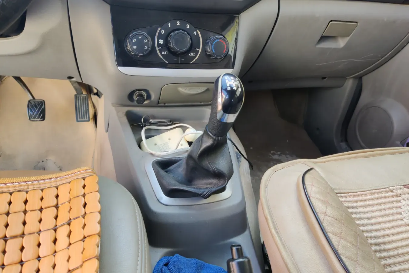 2014 BAIC WeiWang M20 1.5L 116HP L4 5MT,autocango,china used car exporter,china ev exporter,chinese used car exporter,chinese used ev exporter