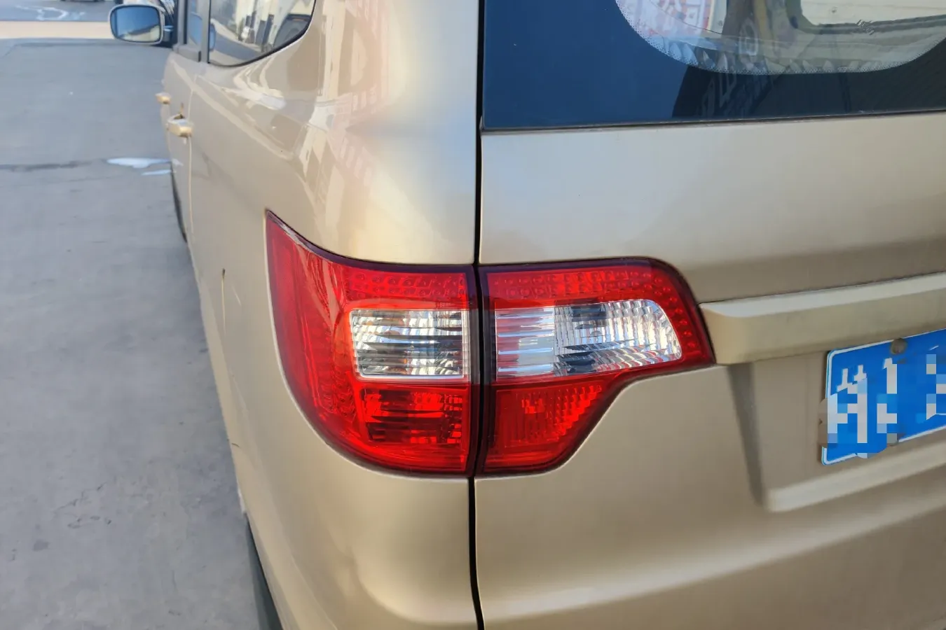 2014 BAIC WeiWang M20 1.5L 116HP L4 5MT,autocango,china used car exporter,china ev exporter,chinese used car exporter,chinese used ev exporter