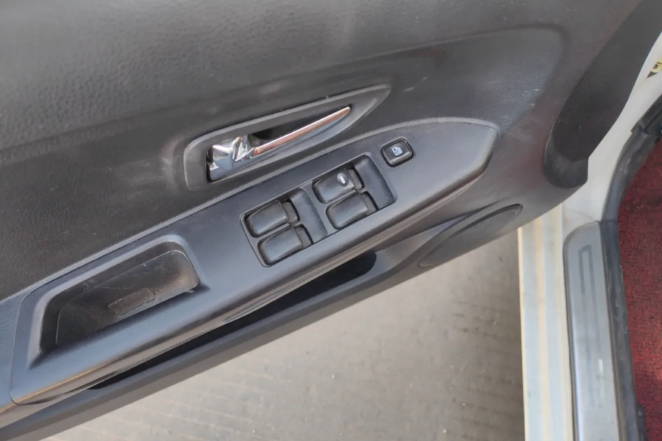 2015 Soueast V3 1.5L 120HP L4 6AMT,autocango,china used car exporter,china ev exporter,chinese used car exporter,chinese used ev exporter