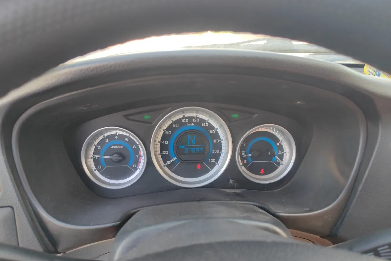 2015 Soueast V3 1.5L 120HP L4 6AMT,autocango,china used car exporter,china ev exporter,chinese used car exporter,chinese used ev exporter