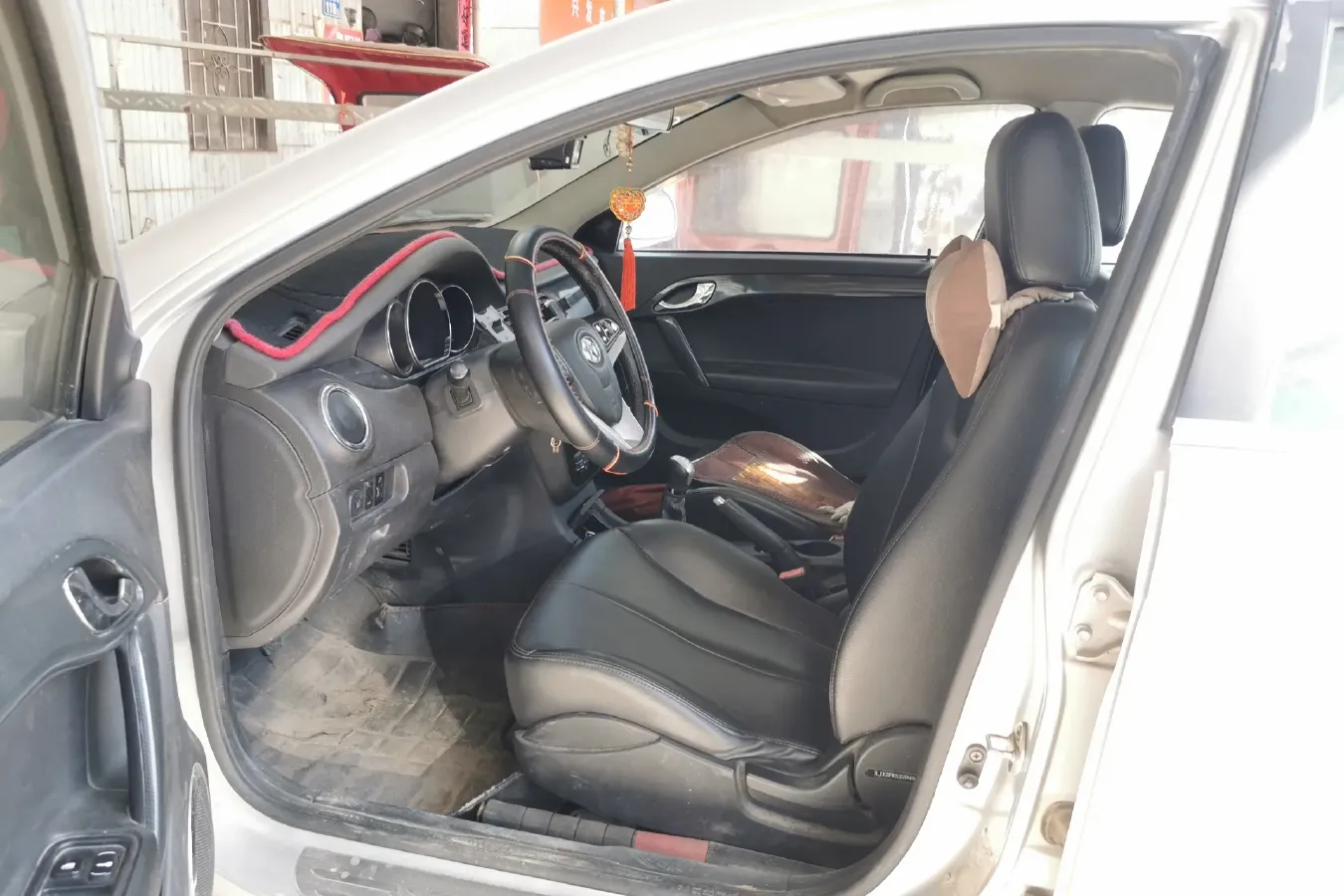 2012 JAC HeYue 1.5L 113HP L4 5MT,autocango,china used car exporter,china ev exporter,chinese used car exporter,chinese used ev exporter