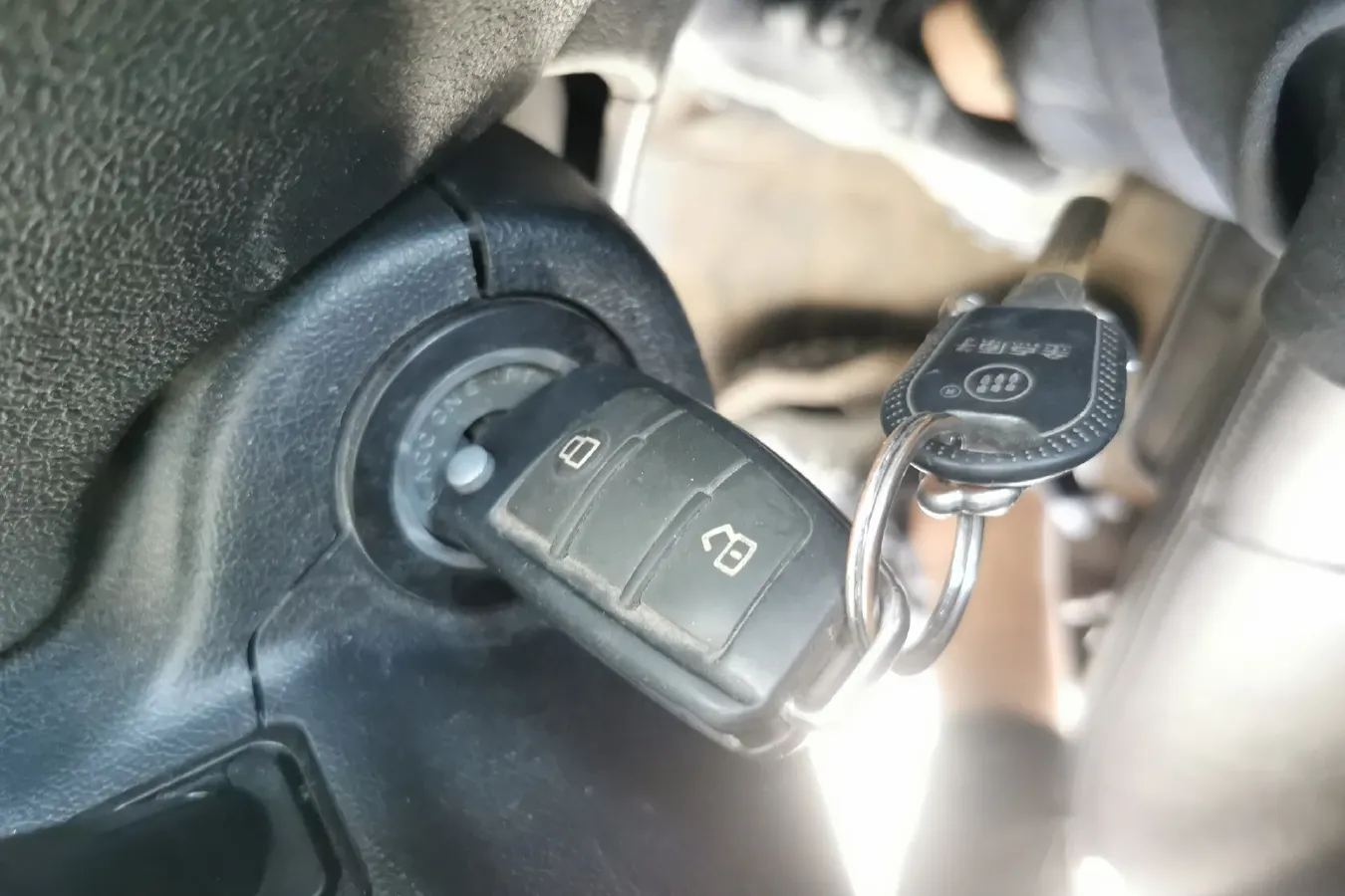 2012 JAC HeYue 1.5L 113HP L4 5MT,autocango,china used car exporter,china ev exporter,chinese used car exporter,chinese used ev exporter