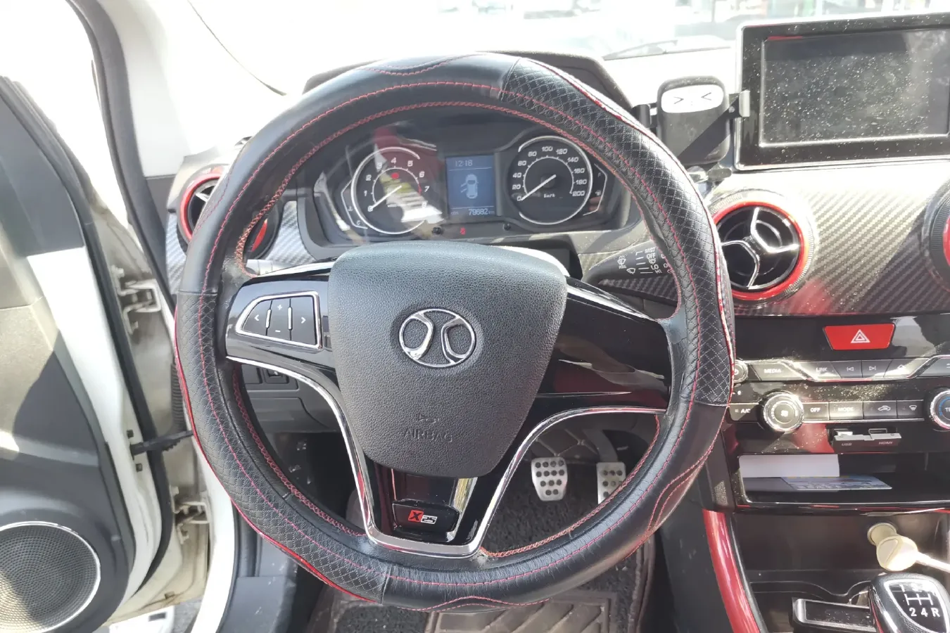 2015 BeiJing Auto Senova X25 1.5L 116HP L4 5MT,autocango,china used car exporter,china ev exporter,chinese used car exporter,chinese used ev exporter