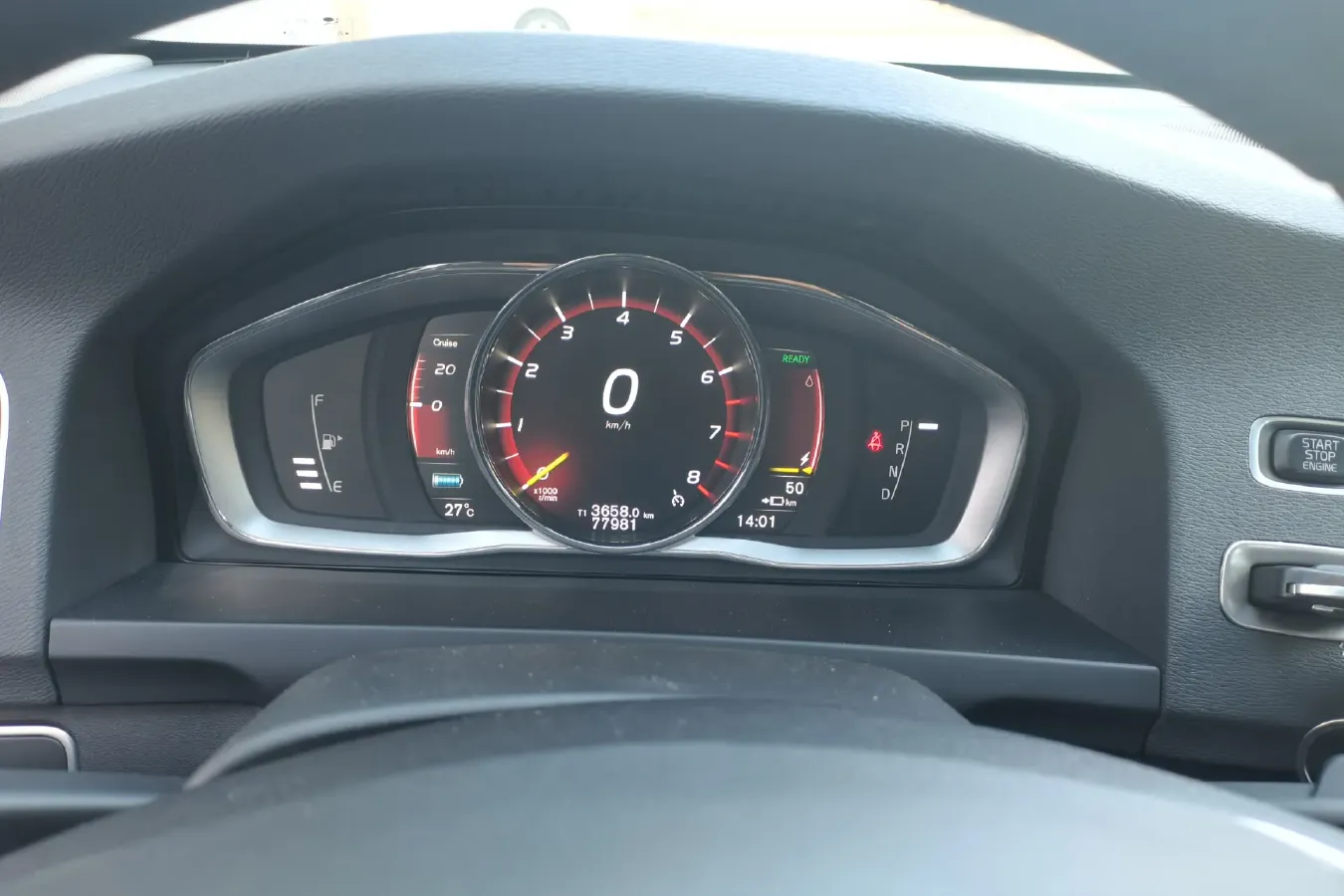 2015 Volvo S60 2.0T 238HP L4 8AT PHEV 11.2KWH,autocango,china used car exporter,china ev exporter,chinese used car exporter,chinese used ev exporter