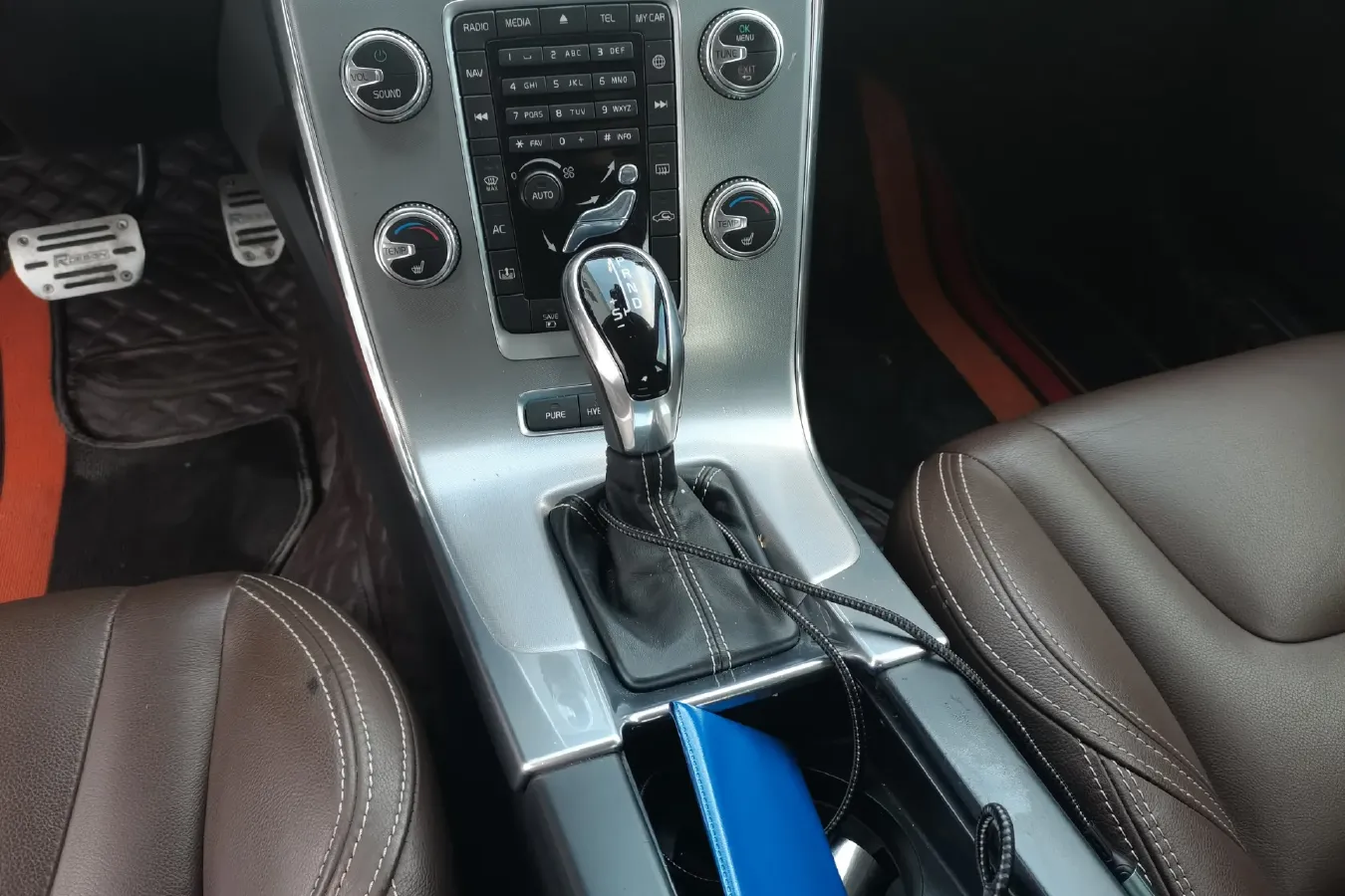 2015 Volvo S60 2.0T 238HP L4 8AT PHEV 11.2KWH,autocango,china used car exporter,china ev exporter,chinese used car exporter,chinese used ev exporter