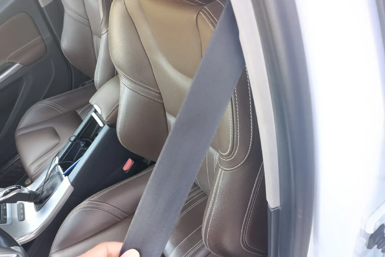 2015 Volvo S60 2.0T 238HP L4 8AT PHEV 11.2KWH,autocango,china used car exporter,china ev exporter,chinese used car exporter,chinese used ev exporter