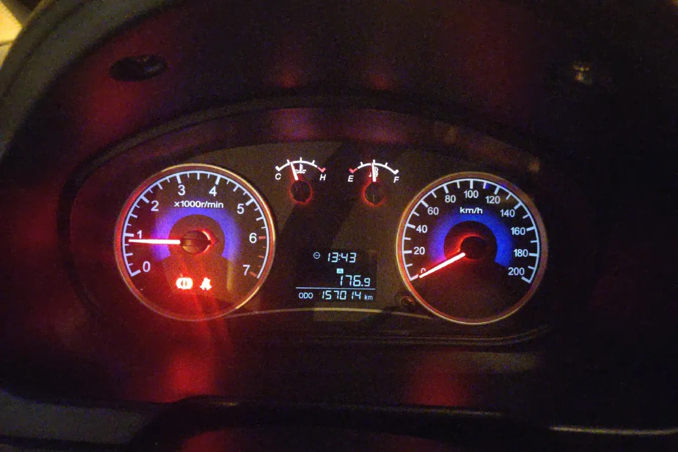 2014 DongFeng Fengon Fengon 330 1.5L 109HP L4 5MT,autocango,china used car exporter,china ev exporter,chinese used car exporter,chinese used ev exporter