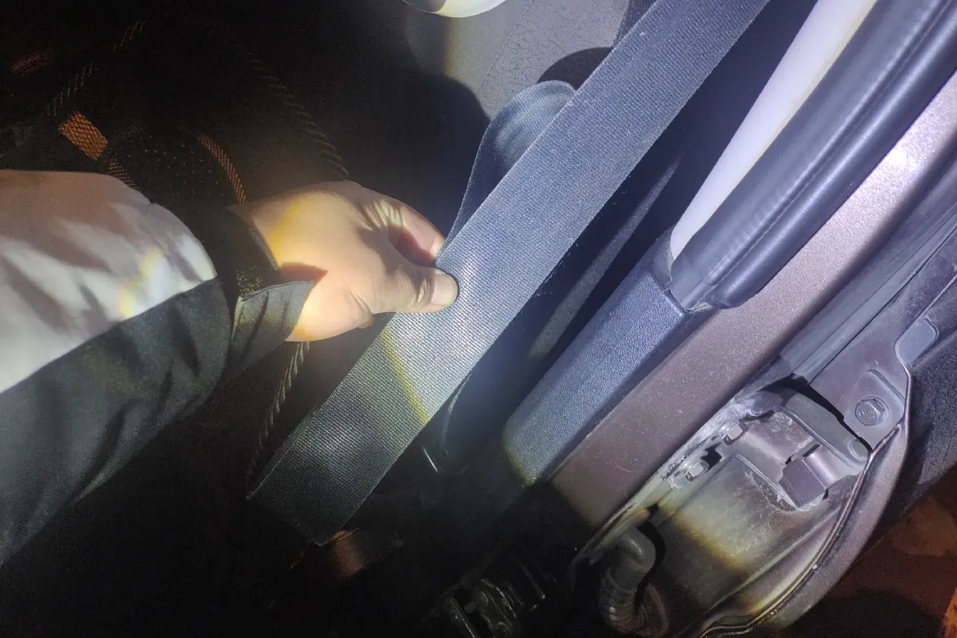 2014 DongFeng Fengon Fengon 330 1.5L 109HP L4 5MT,autocango,china used car exporter,china ev exporter,chinese used car exporter,chinese used ev exporter