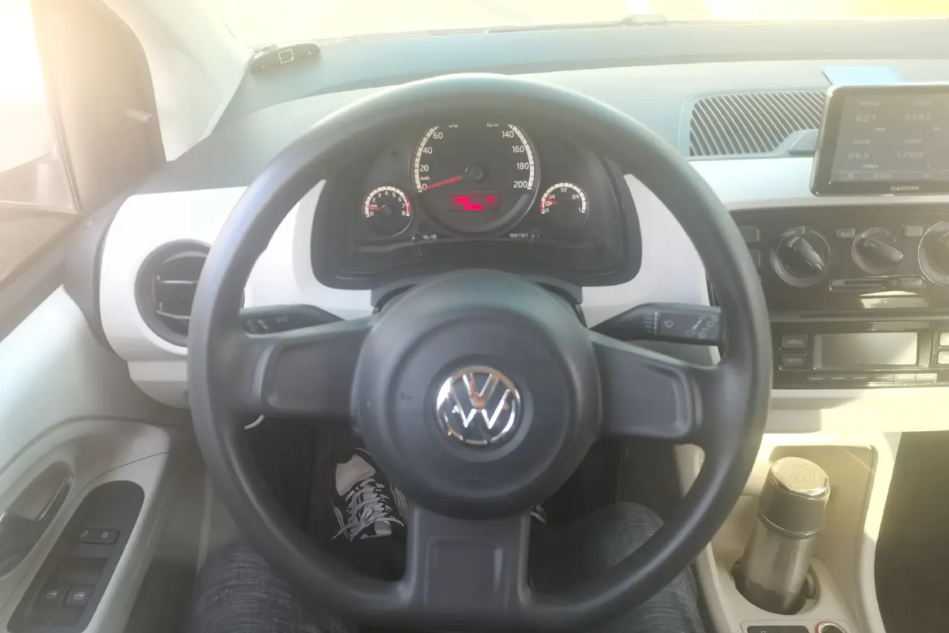 2015 Volkswagen up! 1.0L 75HP L3 5AMT,autocango,china used car exporter,china ev exporter,chinese used car exporter,chinese used ev exporter