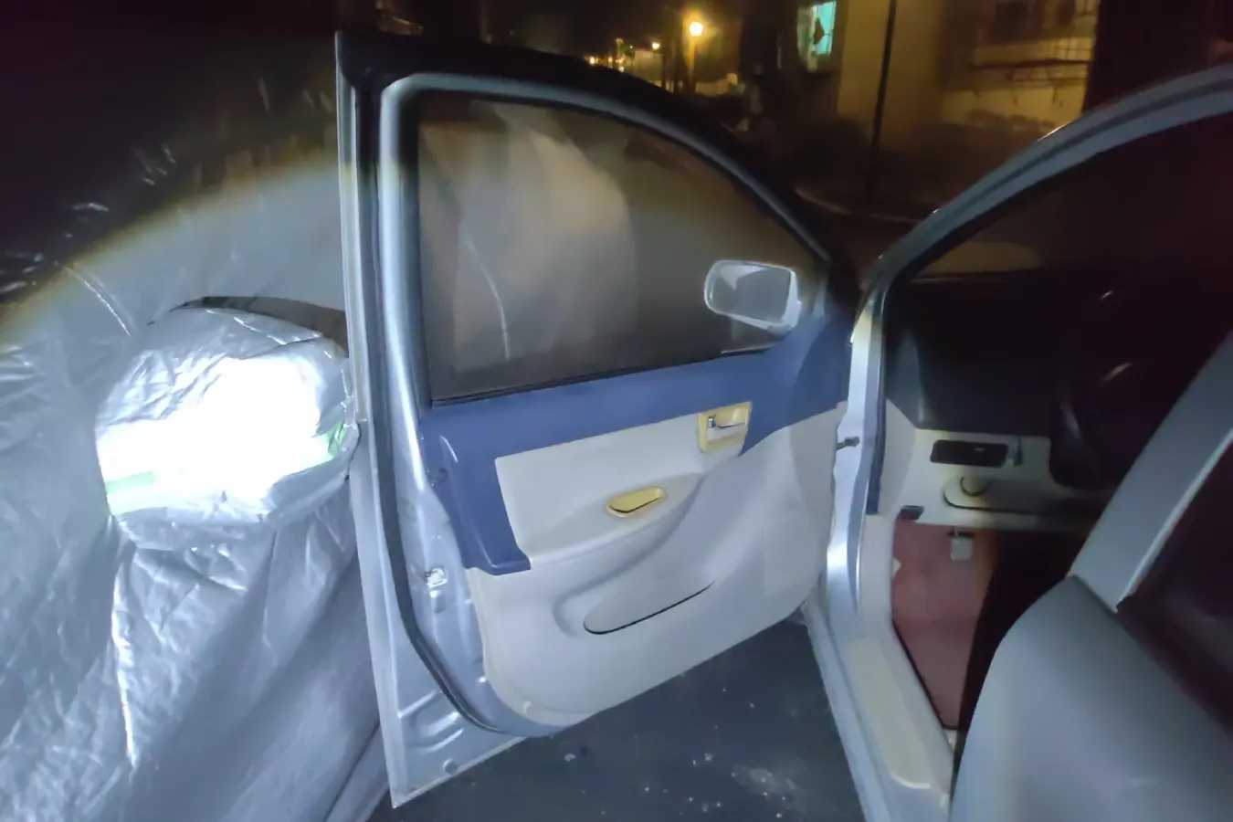 2008 FAW Vita 1.5L 102HP L4 5MT,autocango,china used car exporter,china ev exporter,chinese used car exporter,chinese used ev exporter