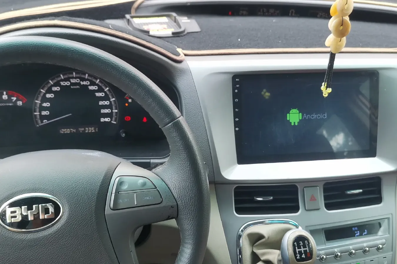 2013 BYD M6 2.0L 140HP L4 5MT,autocango,china used car exporter,china ev exporter,chinese used car exporter,chinese used ev exporter