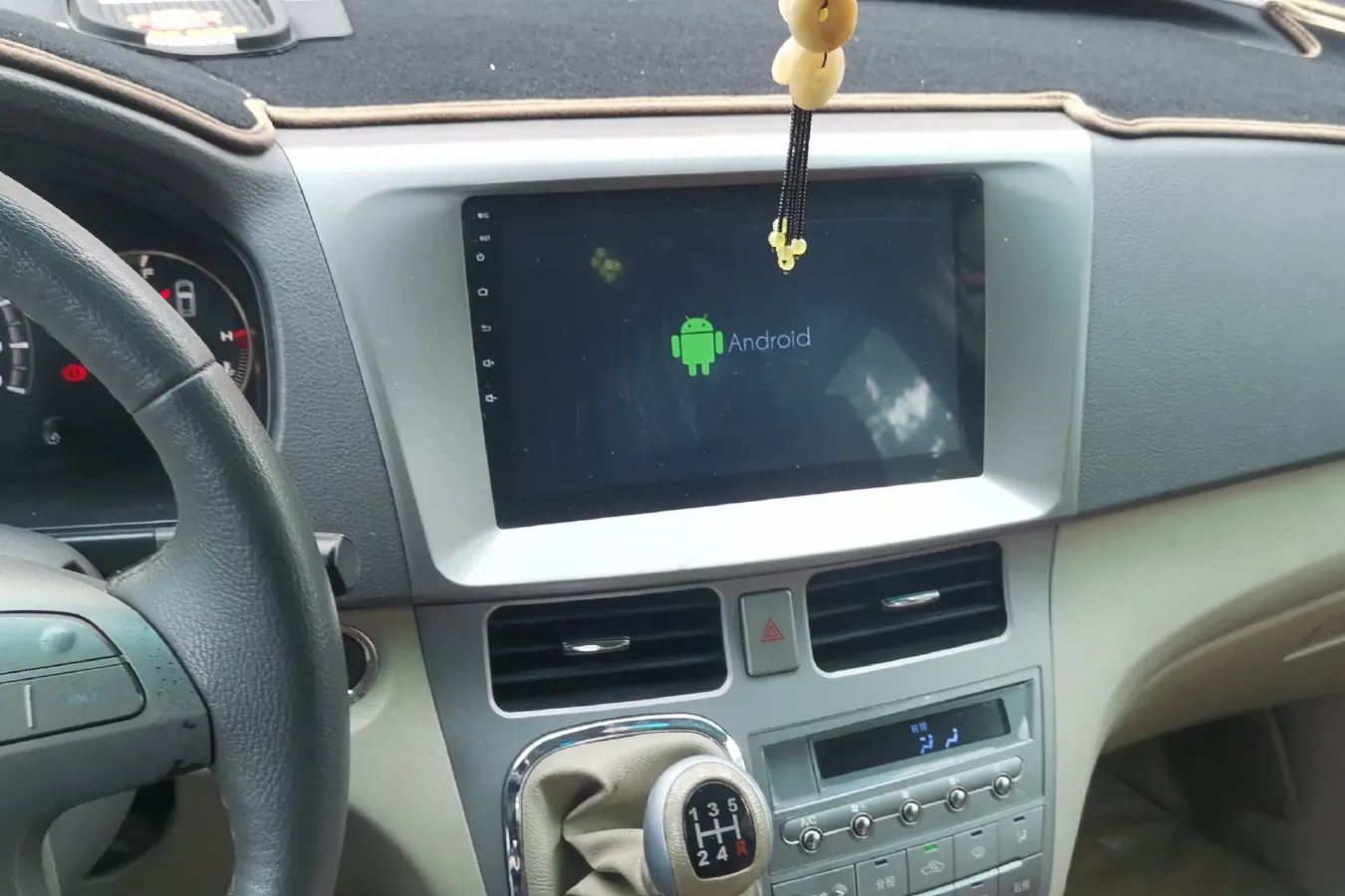 2013 BYD M6 2.0L 140HP L4 5MT,autocango,china used car exporter,china ev exporter,chinese used car exporter,chinese used ev exporter