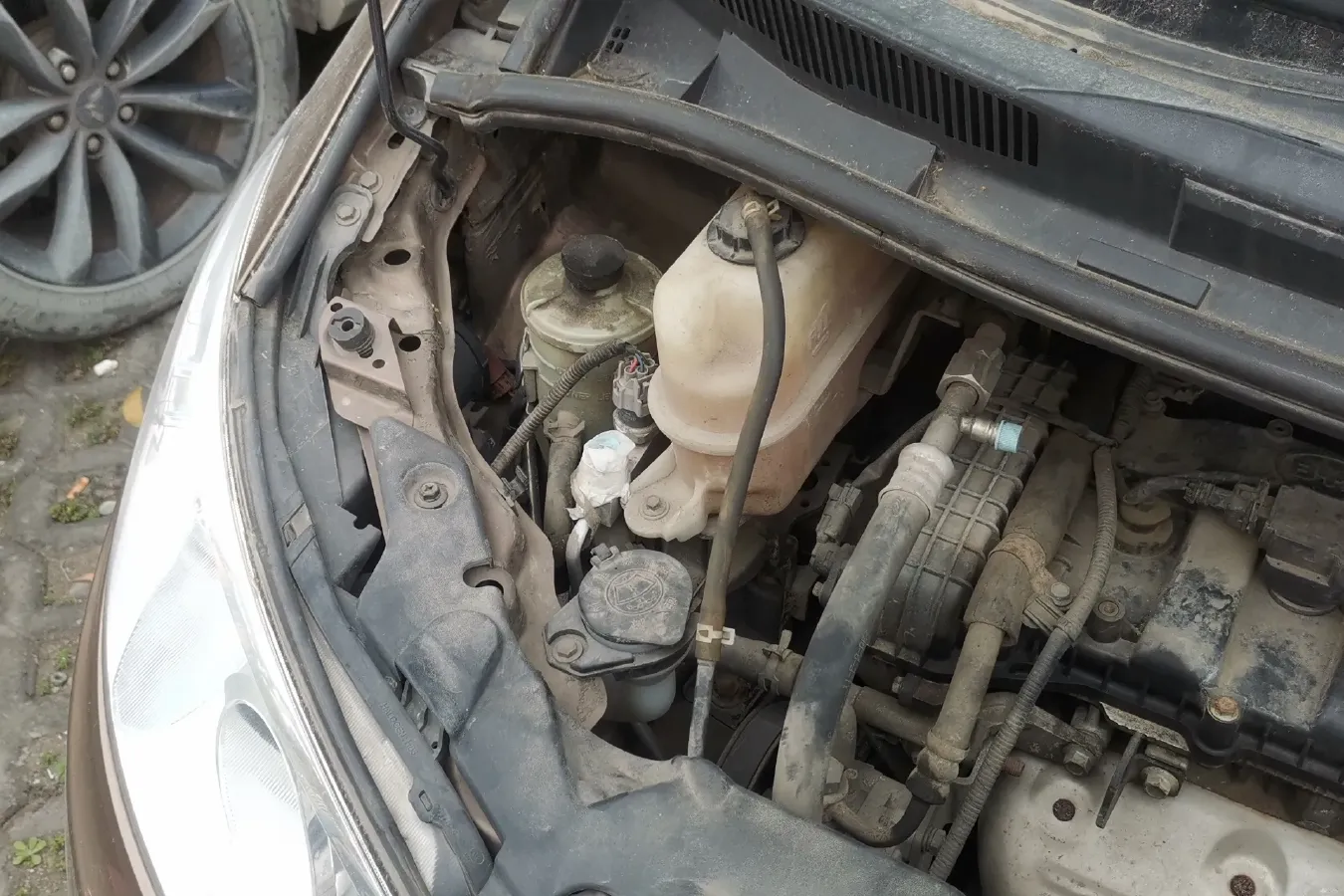 2013 BYD M6 2.0L 140HP L4 5MT,autocango,china used car exporter,china ev exporter,chinese used car exporter,chinese used ev exporter