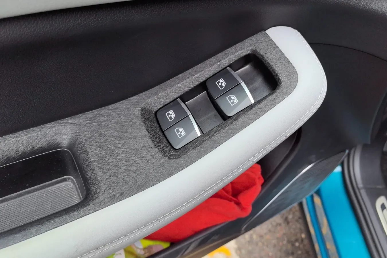 2021 Enovate ME5 Range Extended 98HP REEV 30.6KWH,autocango,china used car exporter,china ev exporter,chinese used car exporter,chinese used ev exporter