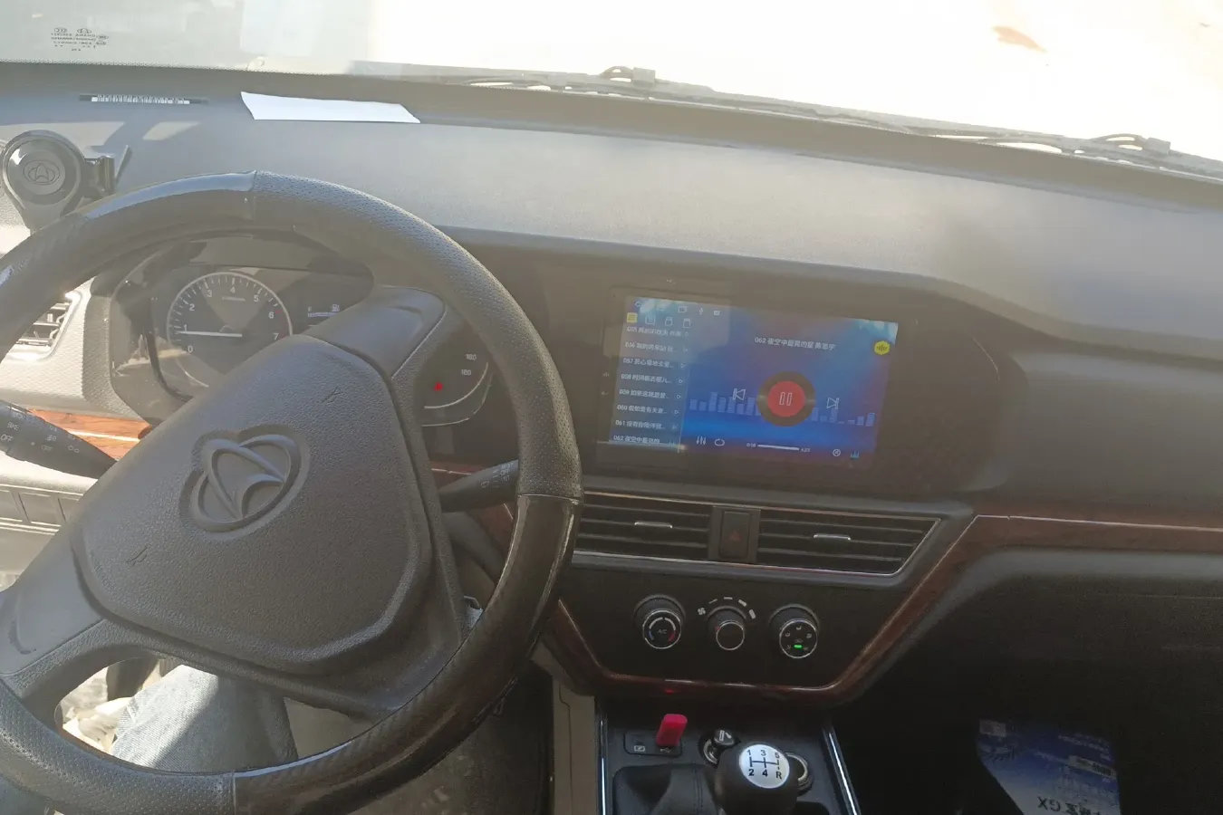 2021 ChangAn KuaYue KuaYueZhe D5 1.6L 122HP L4 5MT,autocango,china used car exporter,china ev exporter,chinese used car exporter,chinese used ev exporter