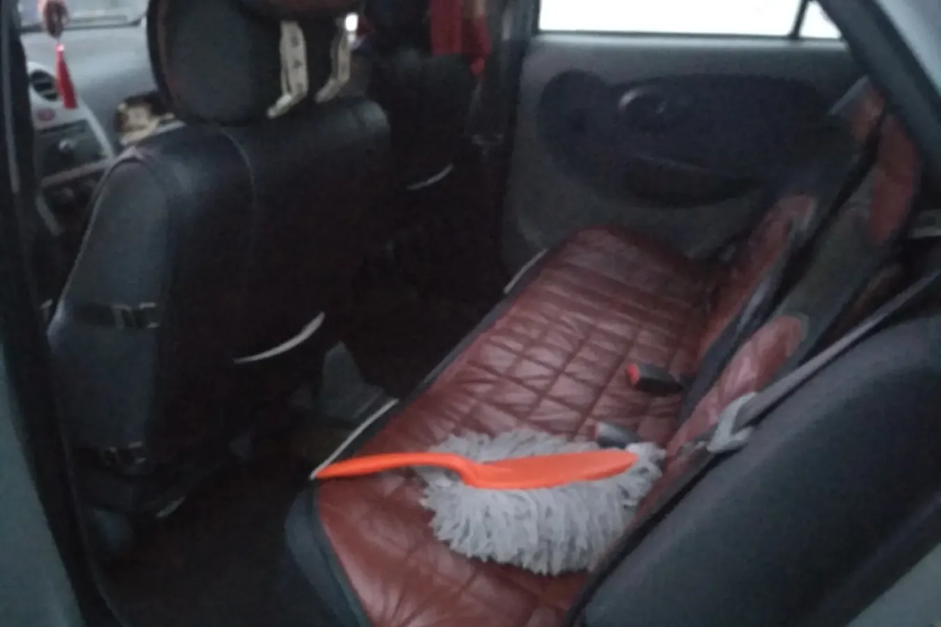 2010 FAW Vita V2 1.3L 91HP L4 5MT,autocango,china used car exporter,china ev exporter,chinese used car exporter,chinese used ev exporter