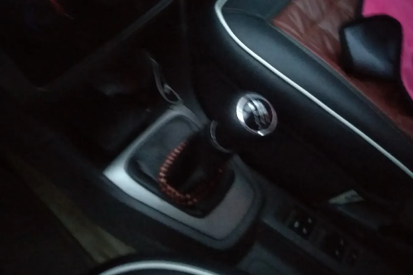 2010 FAW Vita V2 1.3L 91HP L4 5MT,autocango,china used car exporter,china ev exporter,chinese used car exporter,chinese used ev exporter