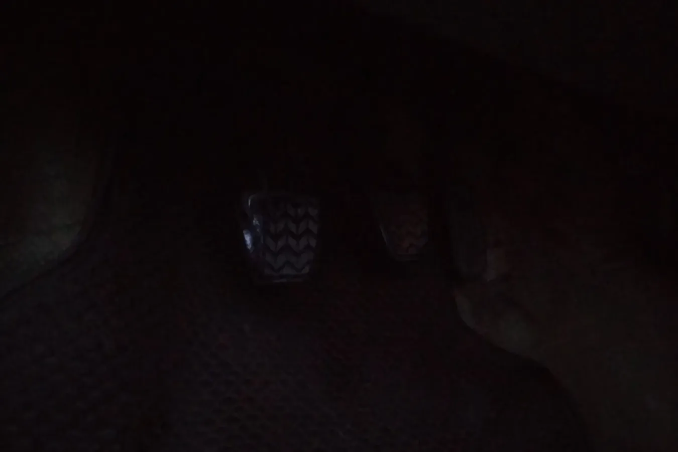 2010 FAW Vita V2 1.3L 91HP L4 5MT,autocango,china used car exporter,china ev exporter,chinese used car exporter,chinese used ev exporter