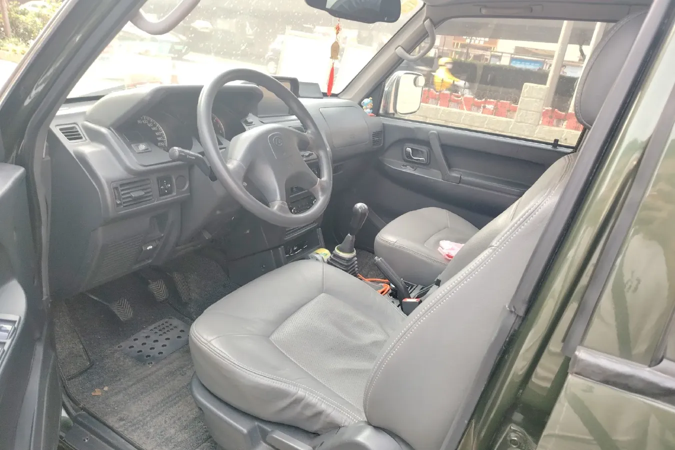 2013 Leopaard Black King Kong 2.2L 129HP L4 5MT,autocango,china used car exporter,china ev exporter,chinese used car exporter,chinese used ev exporter