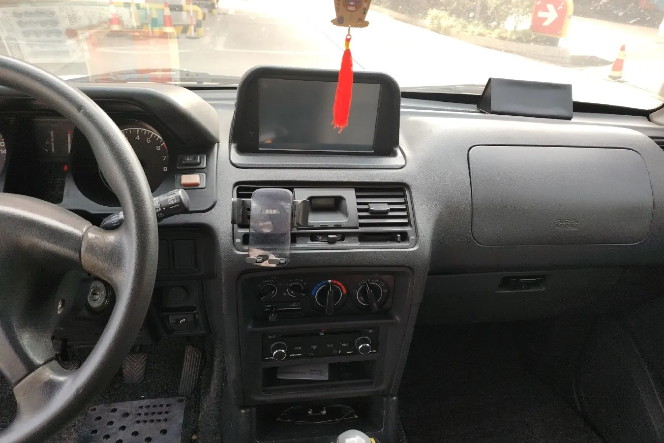 2013 Leopaard Black King Kong 2.2L 129HP L4 5MT,autocango,china used car exporter,china ev exporter,chinese used car exporter,chinese used ev exporter