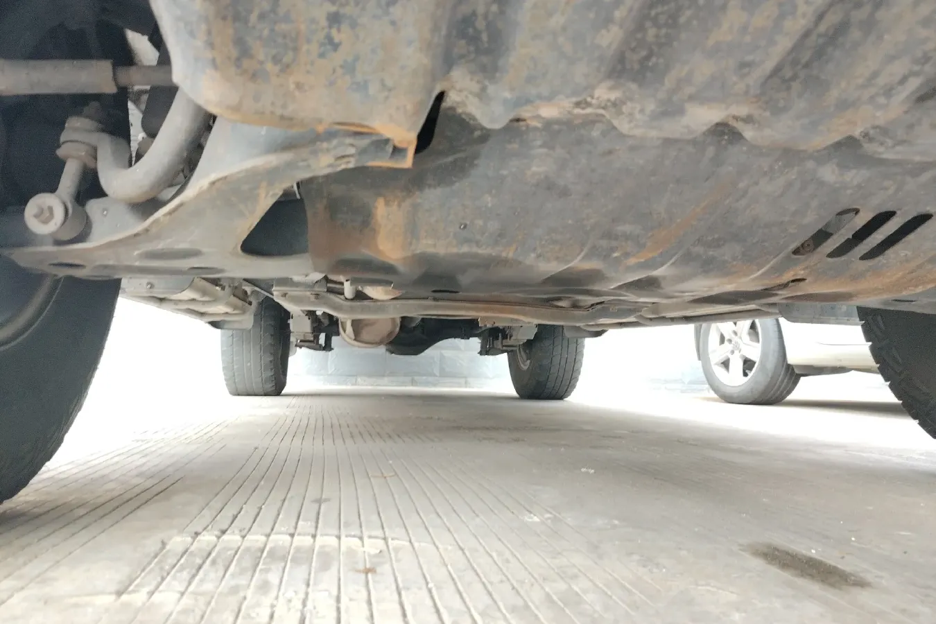 2013 Leopaard Black King Kong 2.2L 129HP L4 5MT,autocango,china used car exporter,china ev exporter,chinese used car exporter,chinese used ev exporter