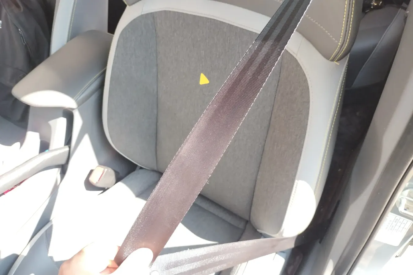 2020 BaoJun RC-5 1.5T 147HP L4 6MT,autocango,china used car exporter,china ev exporter,chinese used car exporter,chinese used ev exporter