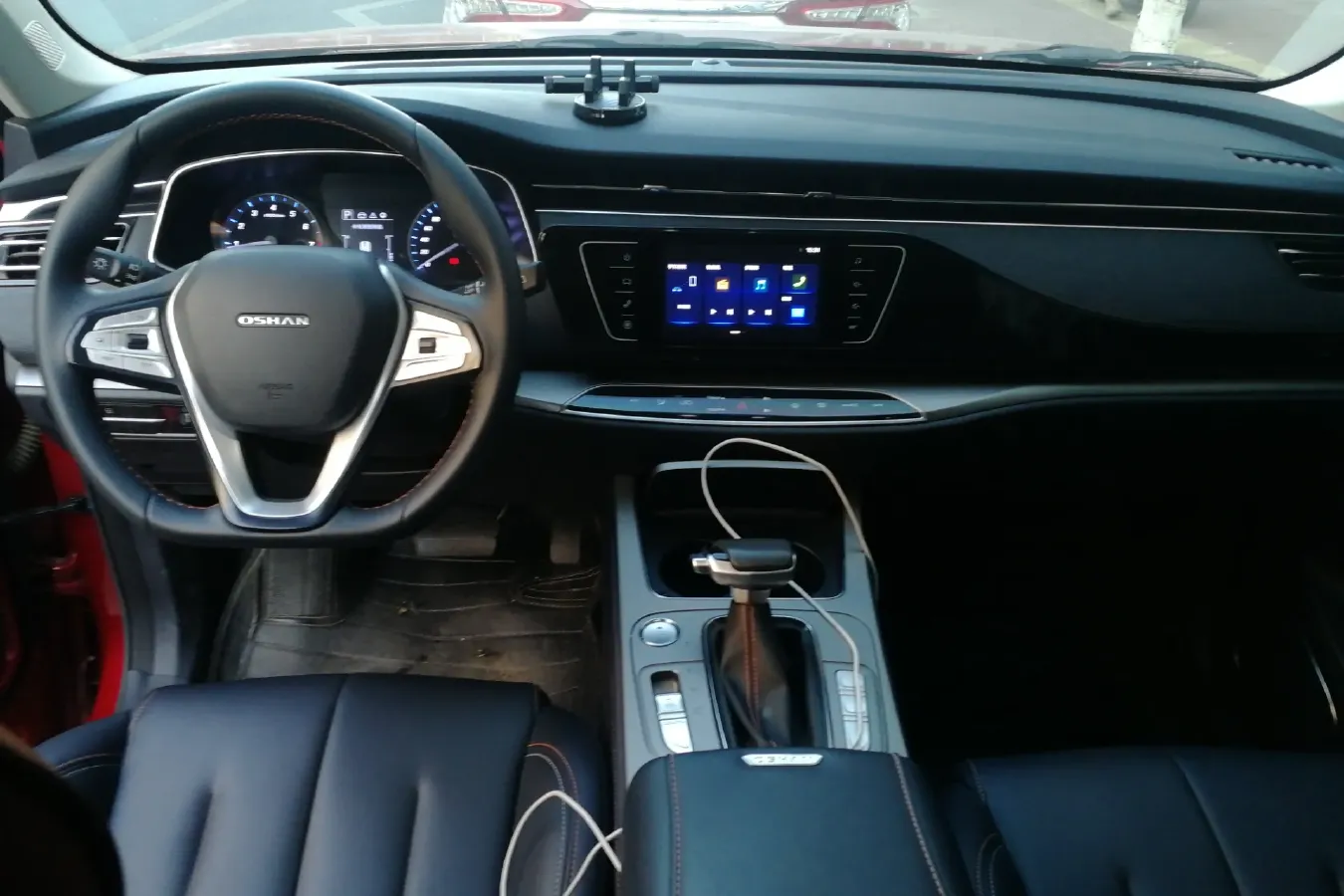 2020 ChangAn Oshan X7 1.5T 178HP L4 7DCT,autocango,china used car exporter,china ev exporter,chinese used car exporter,chinese used ev exporter