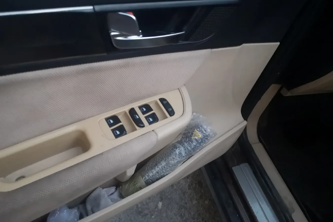 2012 Brilliance Auto V5 1.6L 118HP L4 5MT,autocango,china used car exporter,china ev exporter,chinese used car exporter,chinese used ev exporter