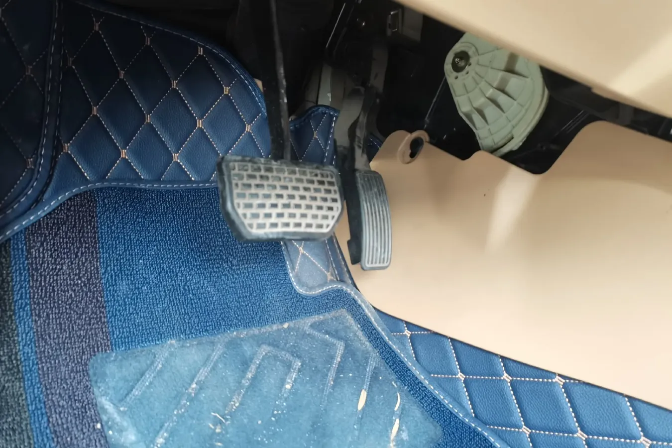 2012 Chery Tiggo 1.8L 132HP L4 5AMT,autocango,china used car exporter,china ev exporter,chinese used car exporter,chinese used ev exporter