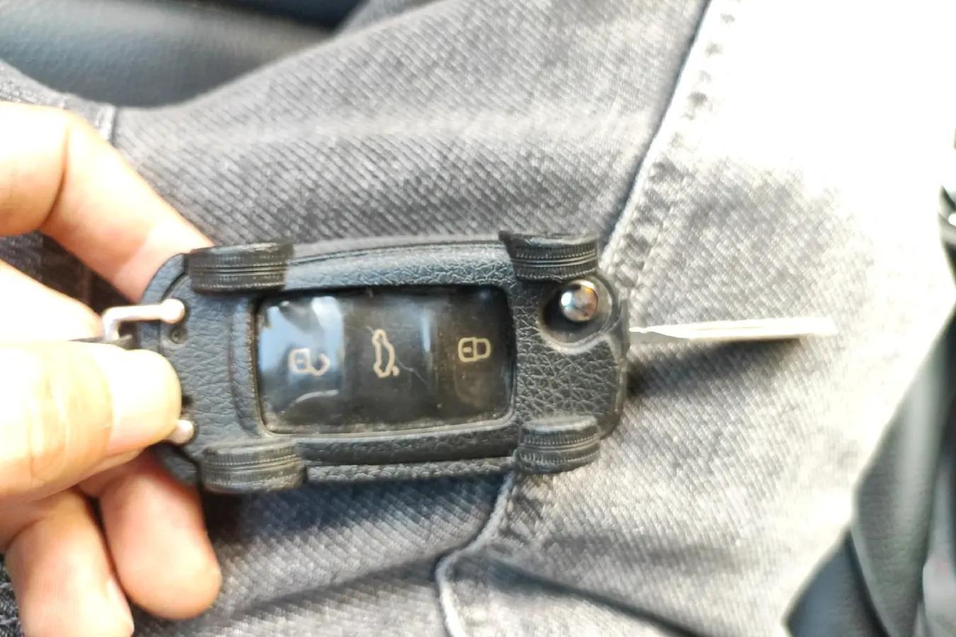 2010 DongFeng Aeolus H30 1.6L 106HP L4 4AT,autocango,china used car exporter,china ev exporter,chinese used car exporter,chinese used ev exporter