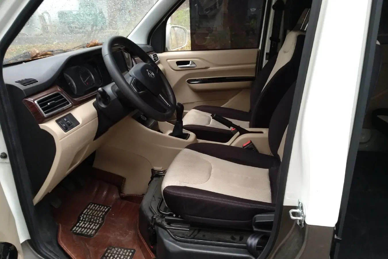 2022 ChangAn KuaYue KuaYueXing V3 1.5L 107HP L4 5MT,autocango,china used car exporter,china ev exporter,chinese used car exporter,chinese used ev exporter