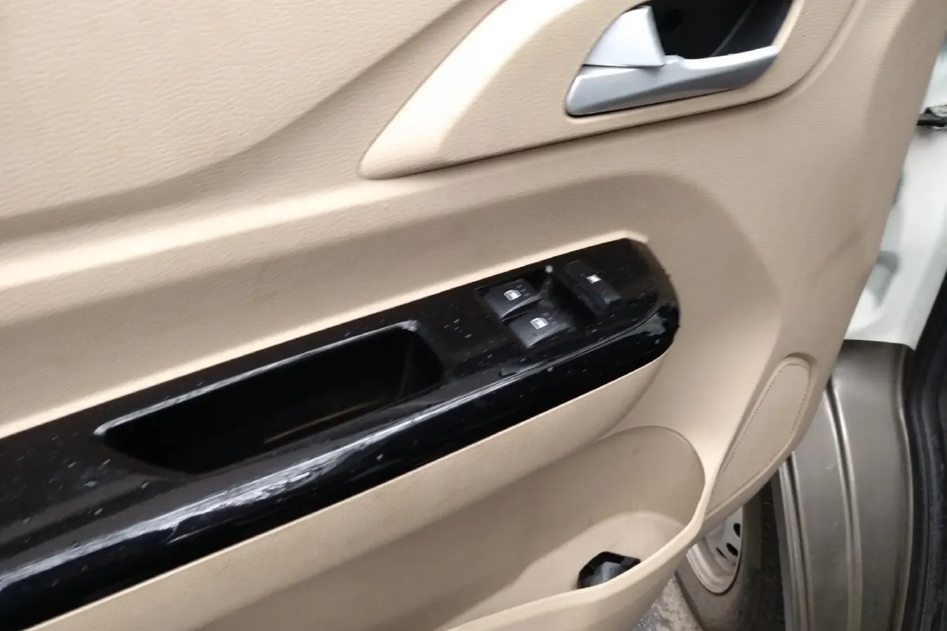 2022 ChangAn KuaYue KuaYueXing V3 1.5L 107HP L4 5MT,autocango,china used car exporter,china ev exporter,chinese used car exporter,chinese used ev exporter