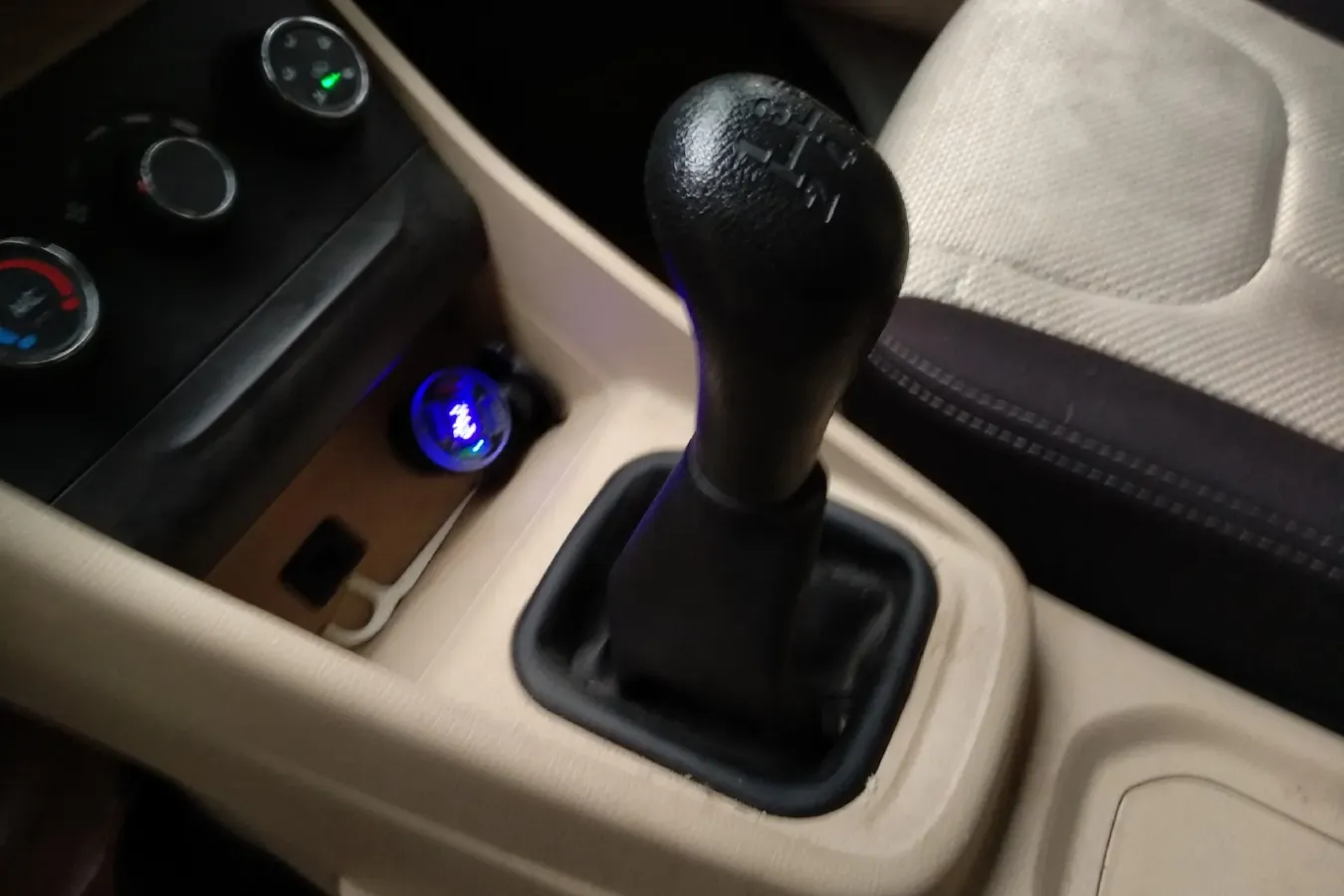 2022 ChangAn KuaYue KuaYueXing V3 1.5L 107HP L4 5MT,autocango,china used car exporter,china ev exporter,chinese used car exporter,chinese used ev exporter