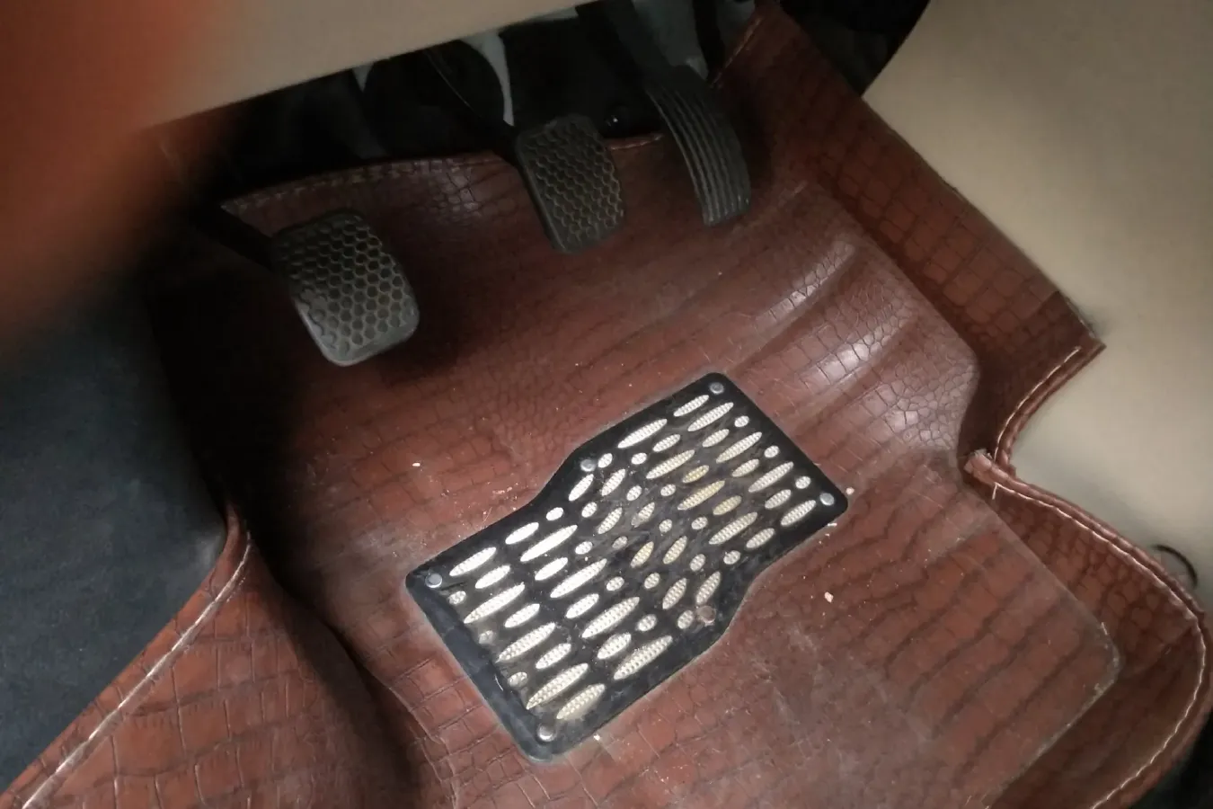 2022 ChangAn KuaYue KuaYueXing V3 1.5L 107HP L4 5MT,autocango,china used car exporter,china ev exporter,chinese used car exporter,chinese used ev exporter