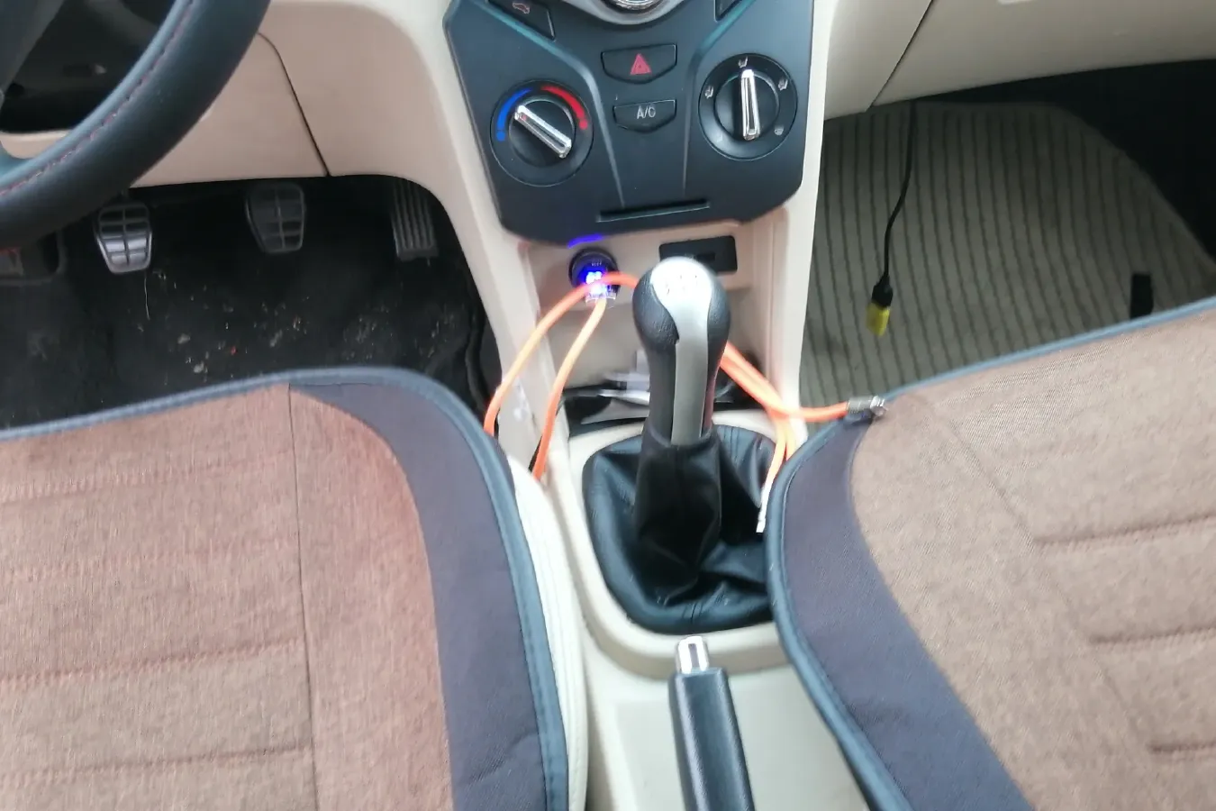 2013 Chery Fulwin 2 1.5L 109HP L4 5MT,autocango,china used car exporter,china ev exporter,chinese used car exporter,chinese used ev exporter