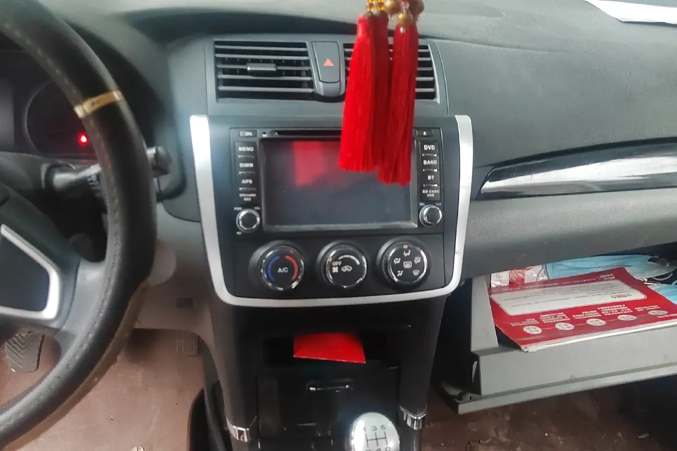 2013 Zotye Z300 1.5L 113HP L4 5MT,autocango,china used car exporter,china ev exporter,chinese used car exporter,chinese used ev exporter