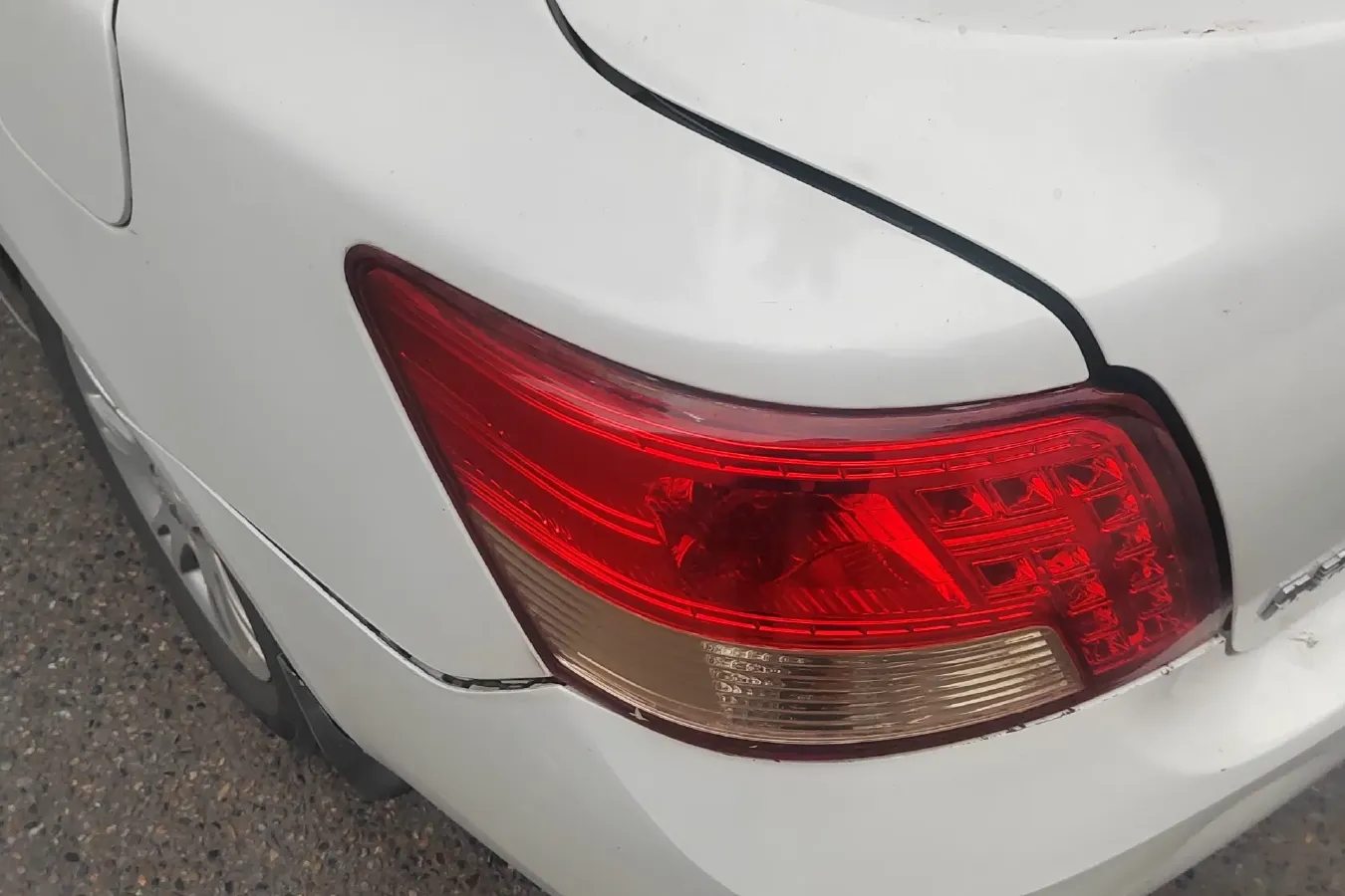 2013 Zotye Z300 1.5L 113HP L4 5MT,autocango,china used car exporter,china ev exporter,chinese used car exporter,chinese used ev exporter