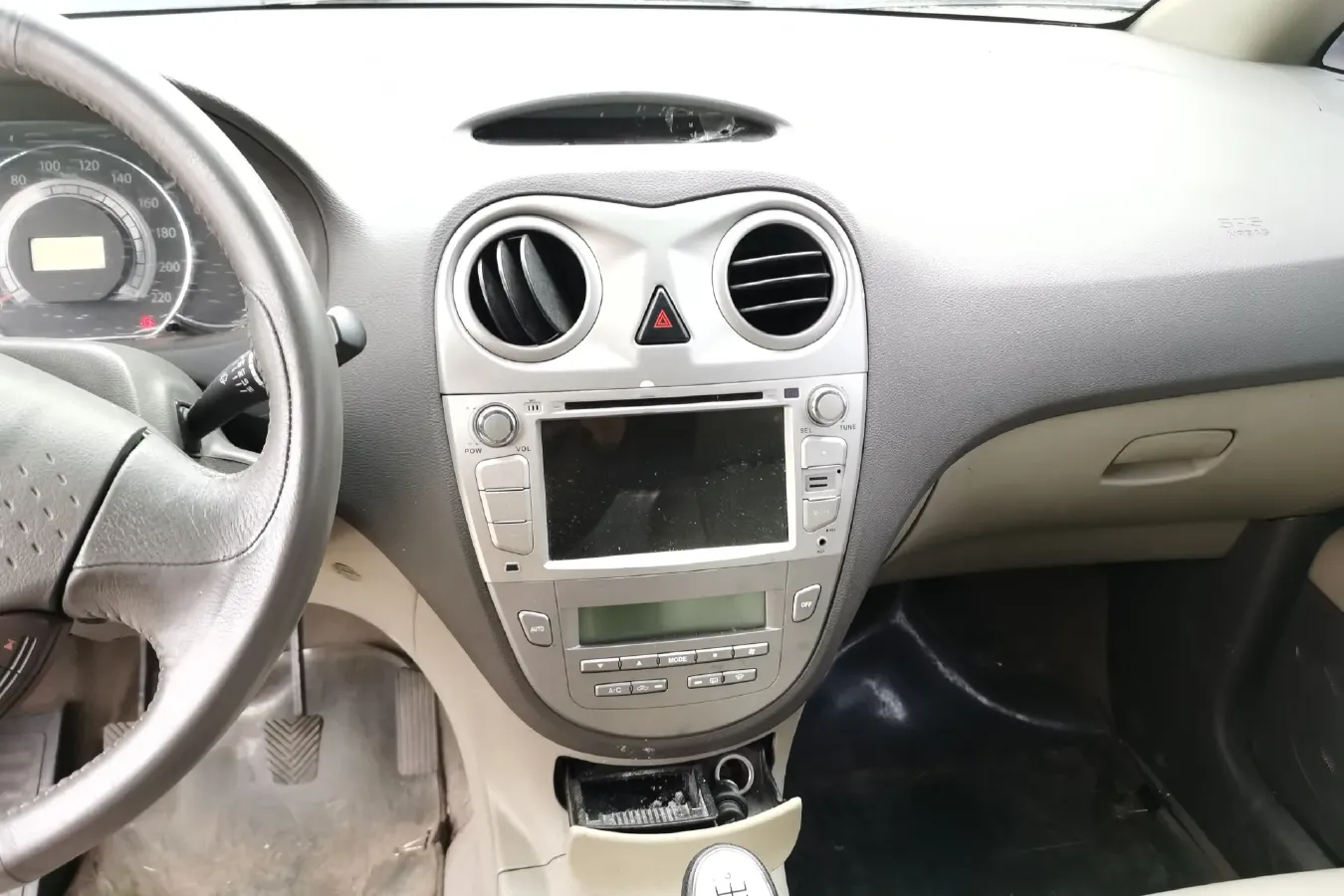 2011 JAC Refine M2 1.8L 143HP L4 5MT,autocango,china used car exporter,china ev exporter,chinese used car exporter,chinese used ev exporter