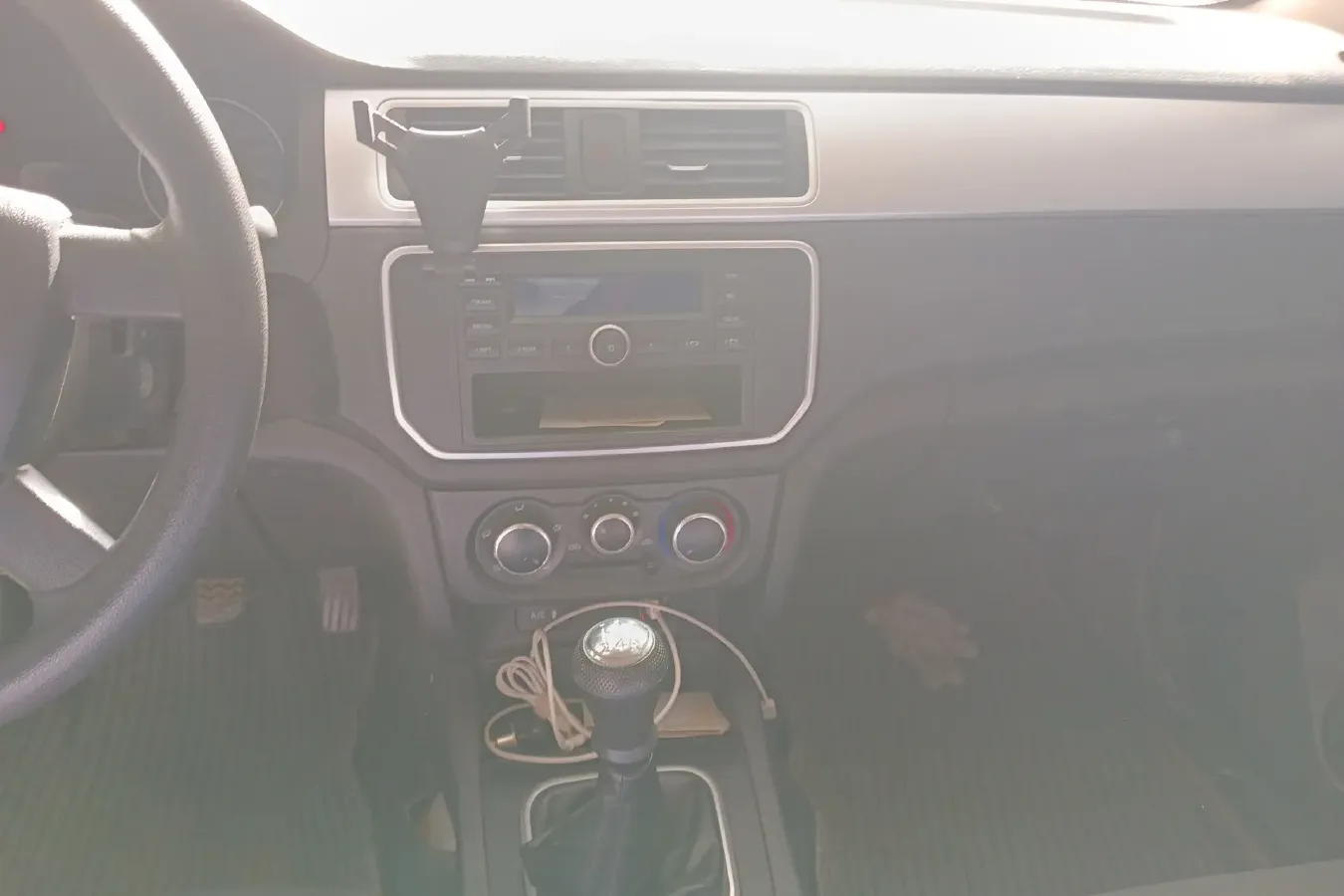 2018 ChangAn Kaicene ShenQi F30 1.5L 112HP L4 5MT,autocango,china used car exporter,china ev exporter,chinese used car exporter,chinese used ev exporter