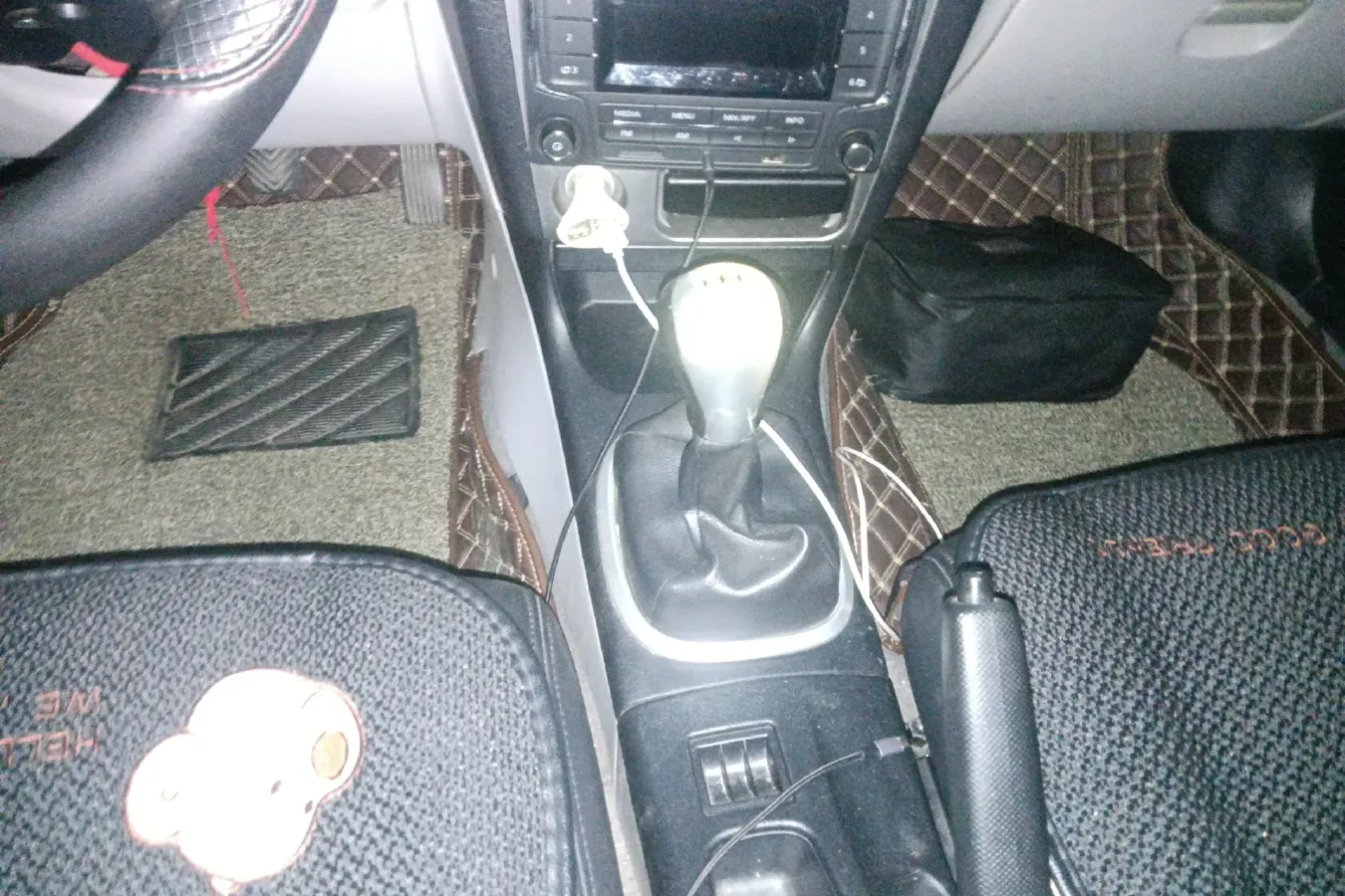 2012 Mitsubishi Lancer 1.6L 100HP L4 5MT,autocango,china used car exporter,china ev exporter,chinese used car exporter,chinese used ev exporter