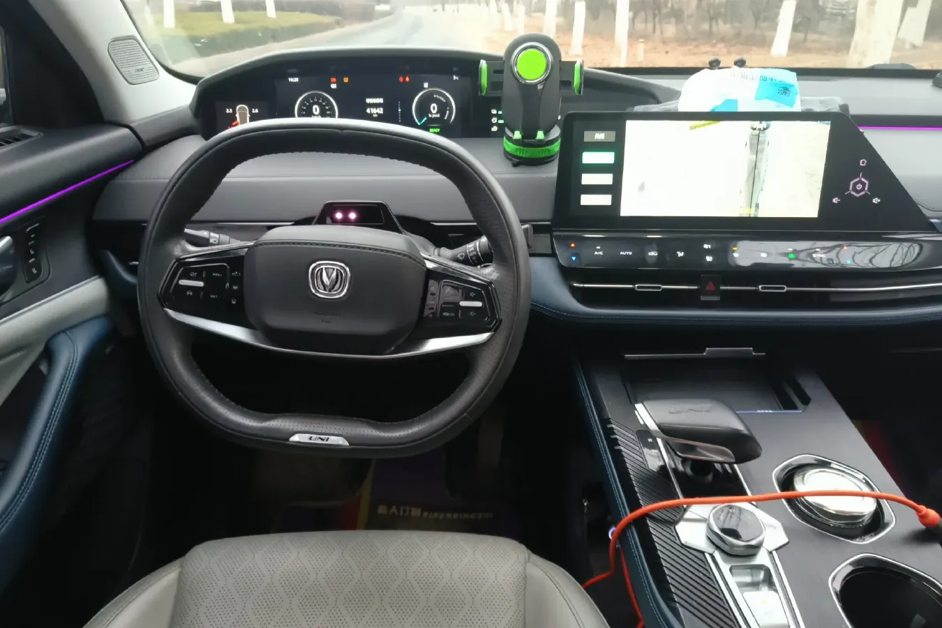 2022 ChangAn UNI-K iDD 1.5T 170HP L4 6TCT PHEV 30.74KWH,autocango,china used car exporter,china ev exporter,chinese used car exporter,chinese used ev exporter