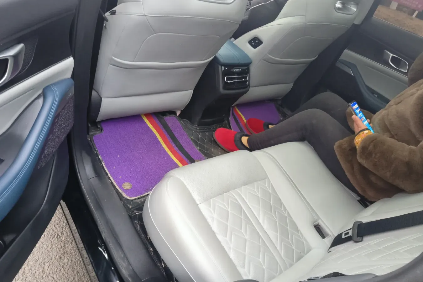 2022 ChangAn UNI-K iDD 1.5T 170HP L4 6TCT PHEV 30.74KWH,autocango,china used car exporter,china ev exporter,chinese used car exporter,chinese used ev exporter